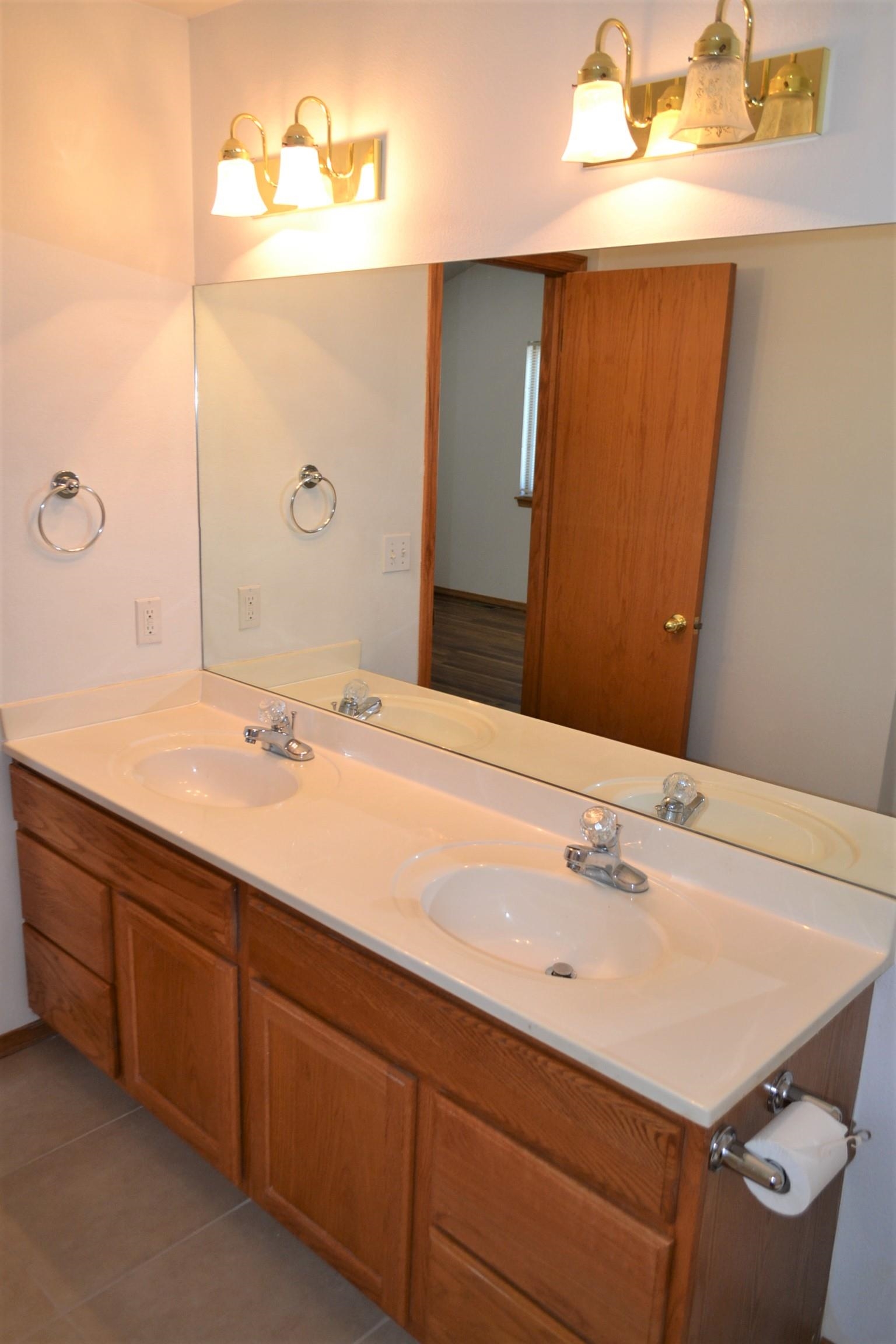 526 Olive Court Mulvane, KS 67110 - Photo 11 of 30