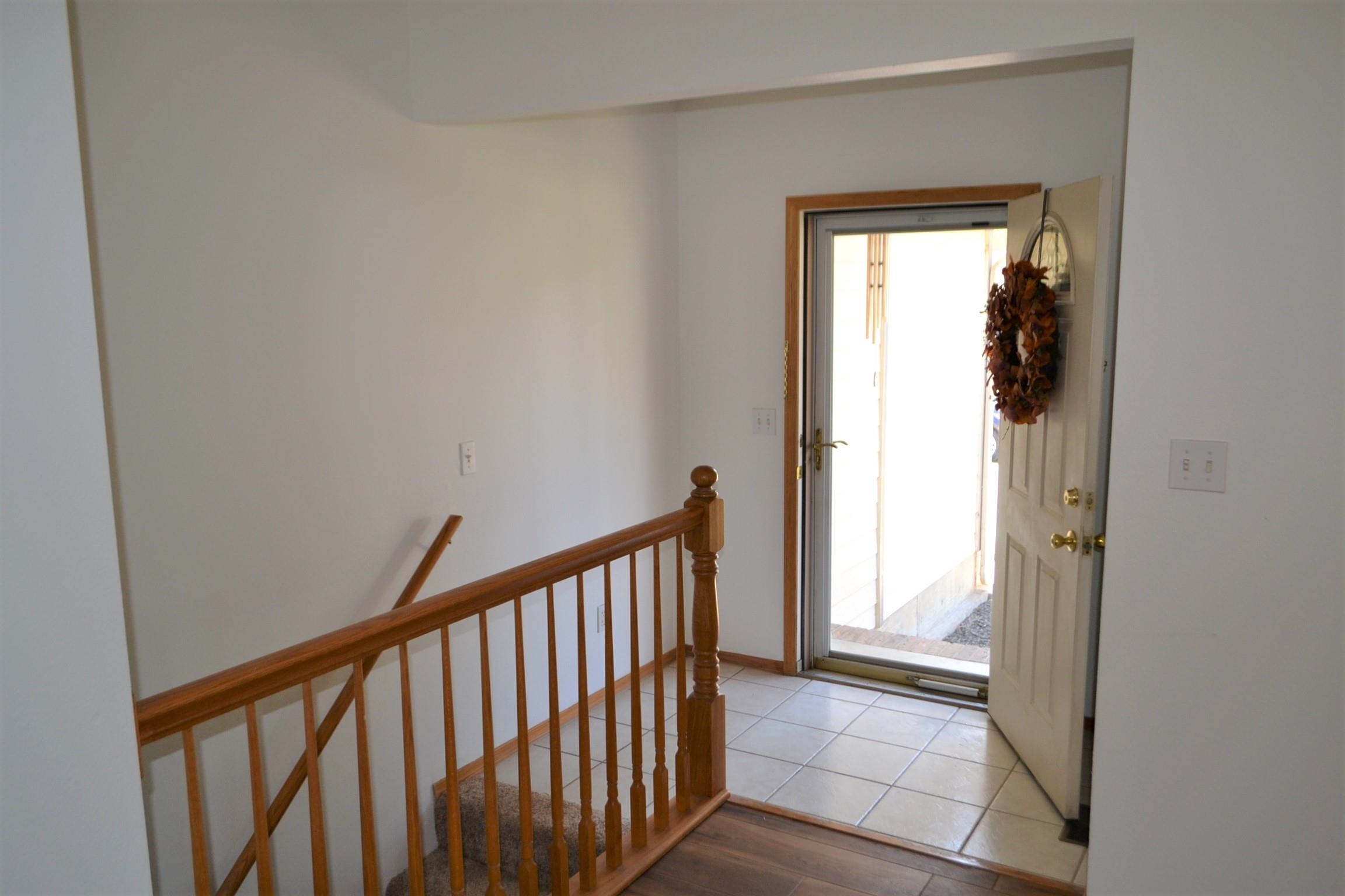 526 Olive Court Mulvane, KS 67110 - Photo 2 of 30