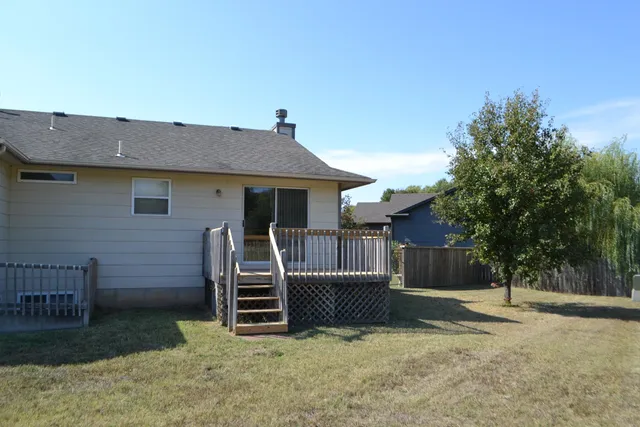 $274,900 | 526 Olive Court, Mulvane, KS 67110