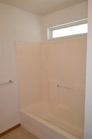$274,900 | 526 Olive Court, Mulvane, KS 67110