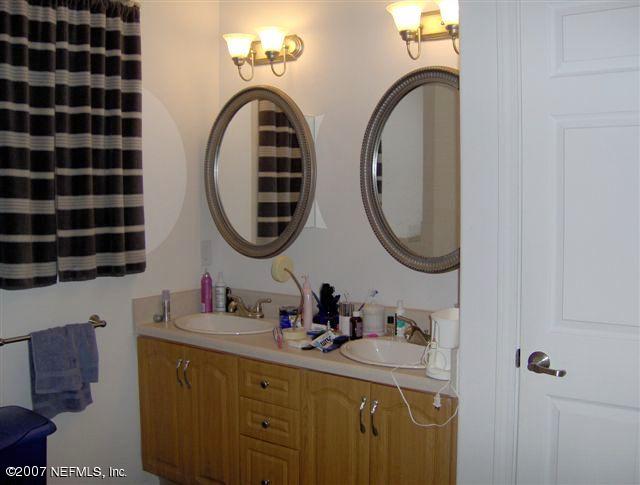 220 Tanner School Bus Road Florahome, FL 32140 - Photo 13 of 13 bathroom
