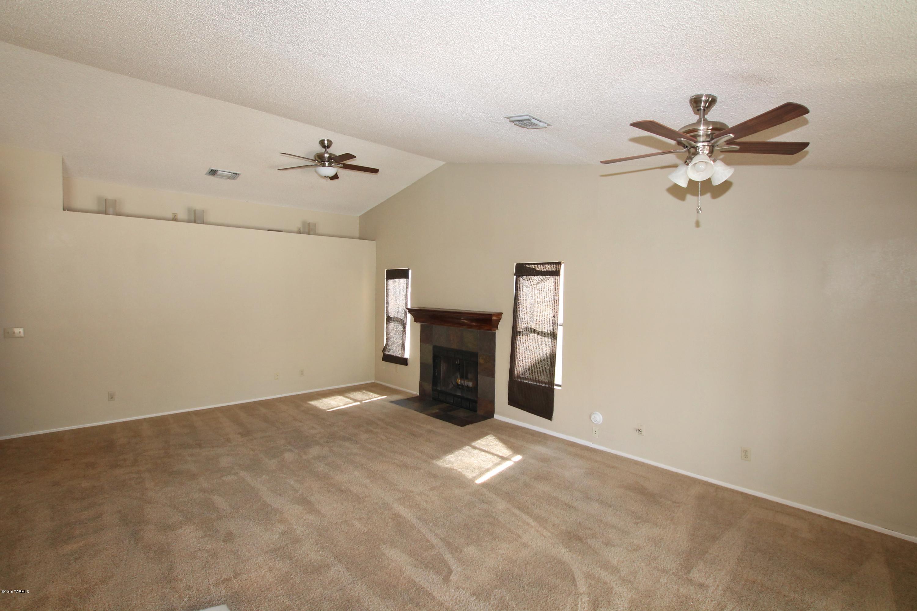 5202 West Nighthawk Way Tucson, AZ 85742 - Photo 4 of 24