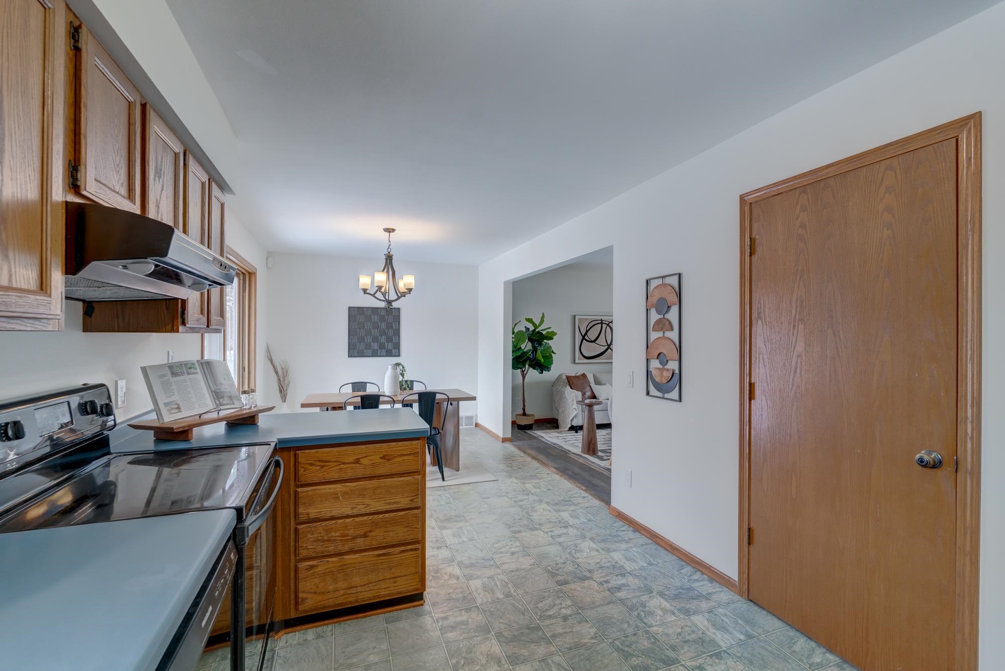 3149 Silverton Trail Madison, WI 53719 - Photo 19 of 57