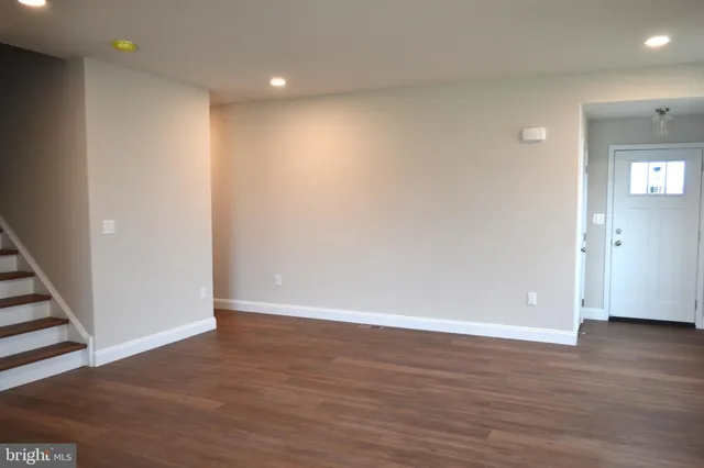 wooden floor in an empty room with wooden floor