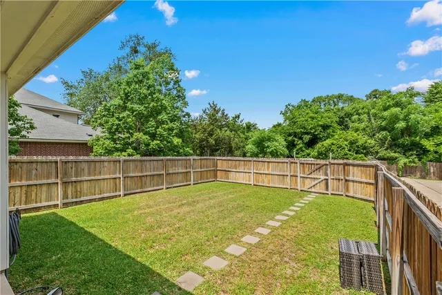 $3,850 | 1611 Park Place, College Station, TX 77840