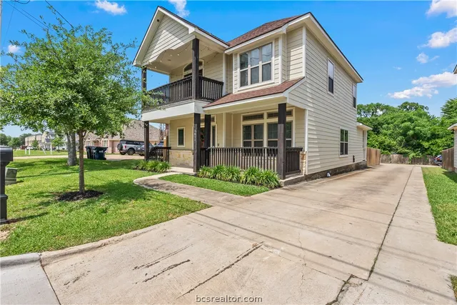 $3,850 | 1611 Park Place, College Station, TX 77840