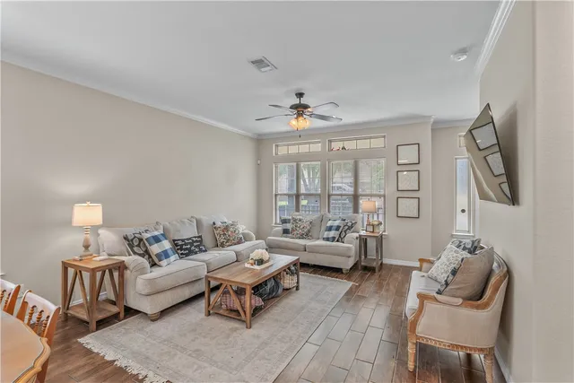 $3,850 | 1611 Park Place, College Station, TX 77840