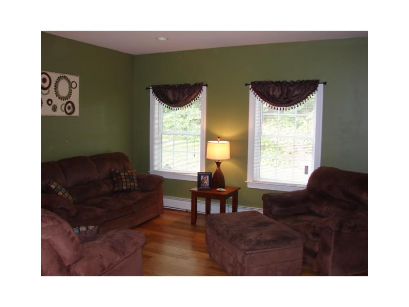 69 Rockridge Road Lincoln, RI 02865 - Photo 9 of 22 Living Room.