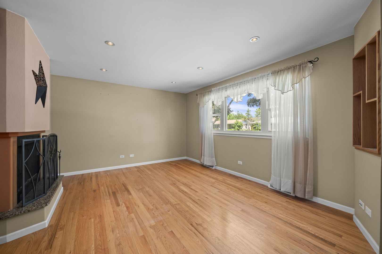 1101 Anthony Road Wheeling, IL 60090 - Photo 5 of 28