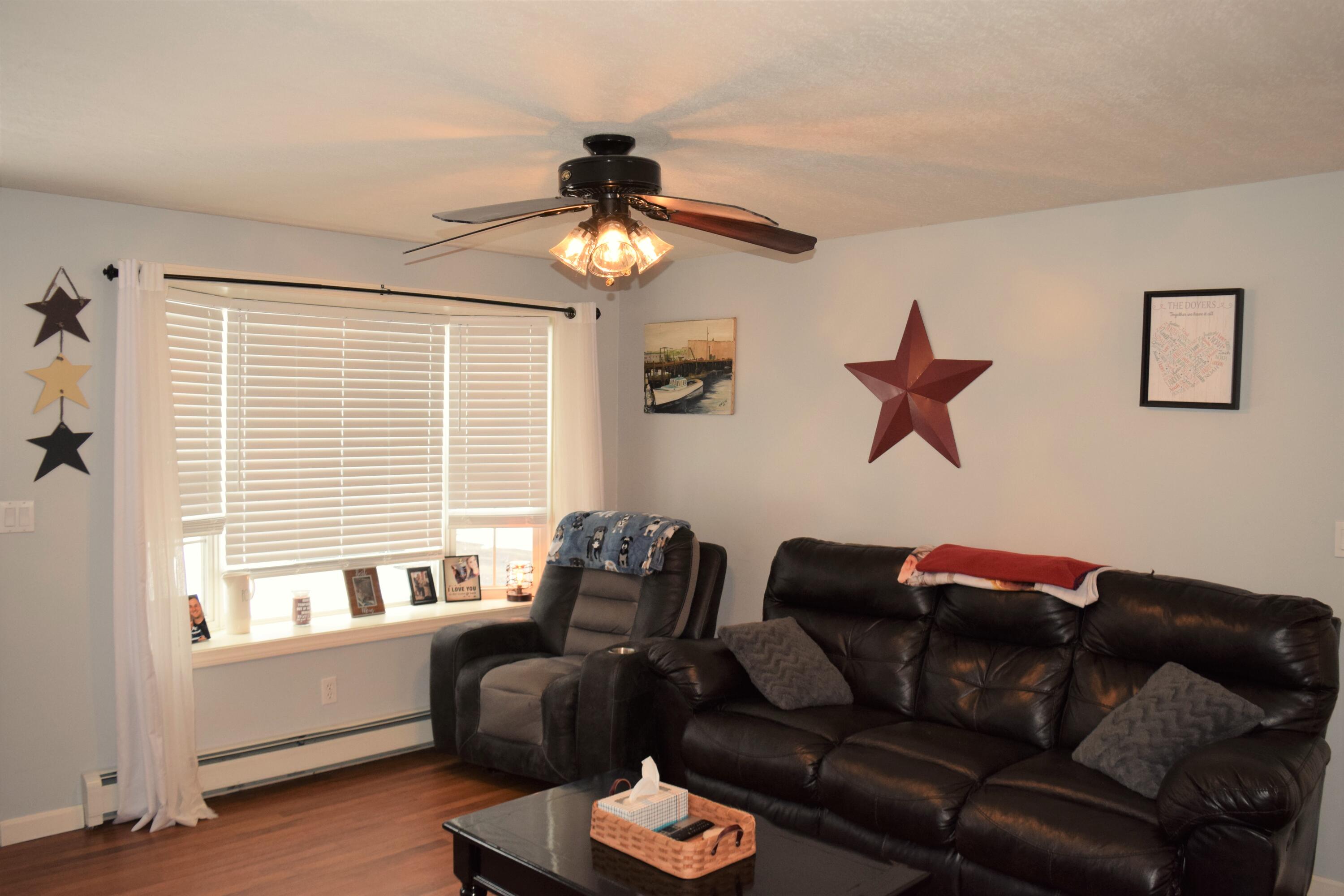 34 Highland Pines Road Bridgton, ME 04009 - Photo 9 of 20 Livingroom