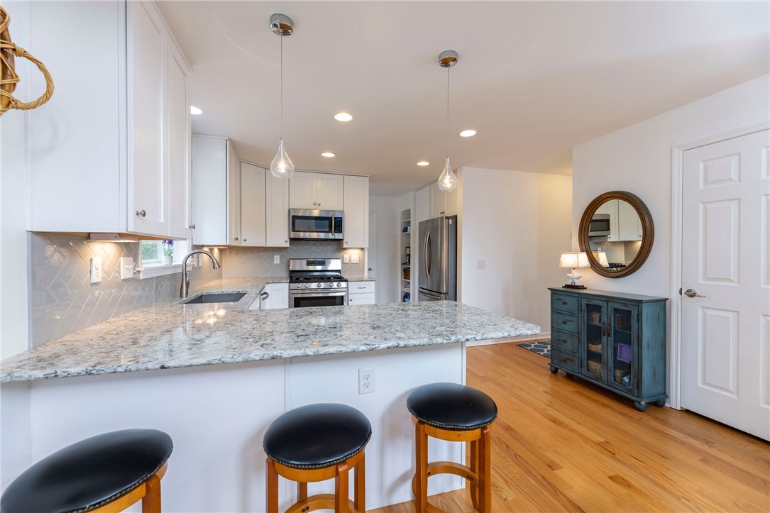 81 Upper Highland Road Charlestown, RI 02813 - Photo 9 of 38