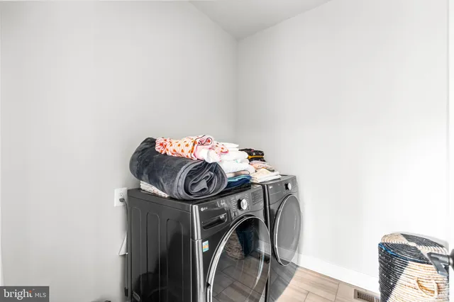 $1,779,999 | 9750 Windflower Way, Bethesda, MD 20817