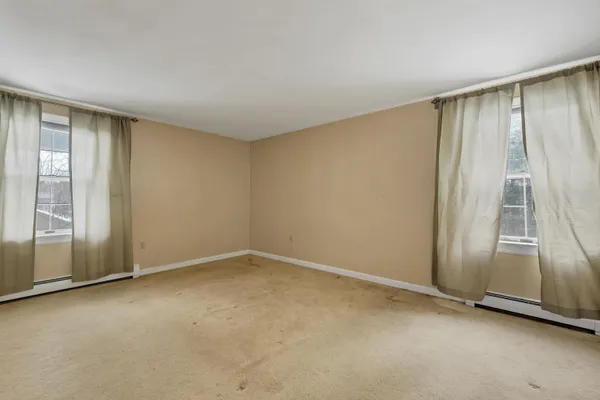 $699,999 | 53 Oak-Knoll Road, Meredith, NH 03253