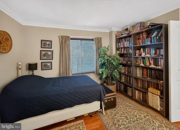 $3,100 | 8370 Greensboro Drive, Unit 325, McLean, VA 22102