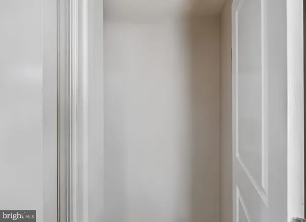 $3,100 | 8370 Greensboro Drive, Unit 325, McLean, VA 22102