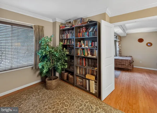 $3,100 | 8370 Greensboro Drive, Unit 325, McLean, VA 22102