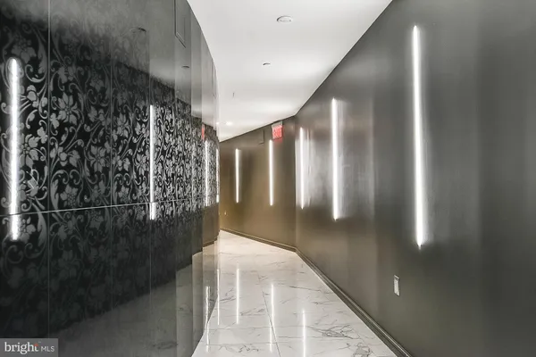 $3,100 | 8370 Greensboro Drive, Unit 325, McLean, VA 22102