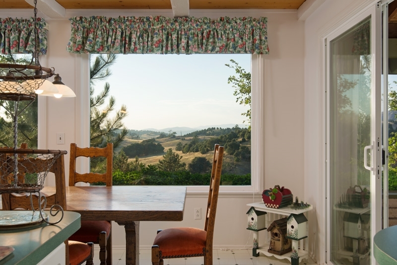 2466 Wynola Road Julian, CA 92036 - Photo 7 of 25 Stunning views while enjoying breakfast and coffee.