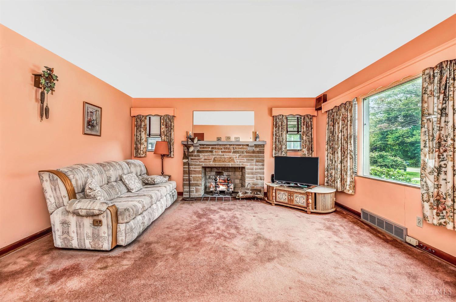 921 Symmes Road Fairfield, OH 45014 - Photo 4 of 49 Gallery Image 4