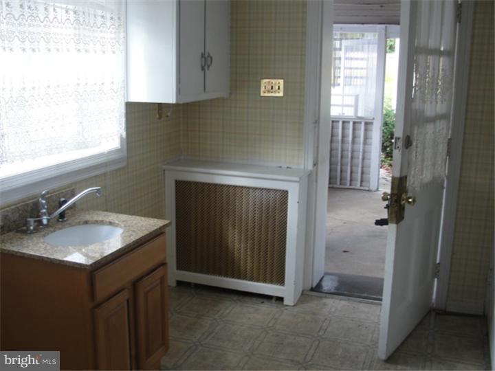 9230 Verree Road Philadelphia, PA 19115 - Photo 4 of 13 Kitchen