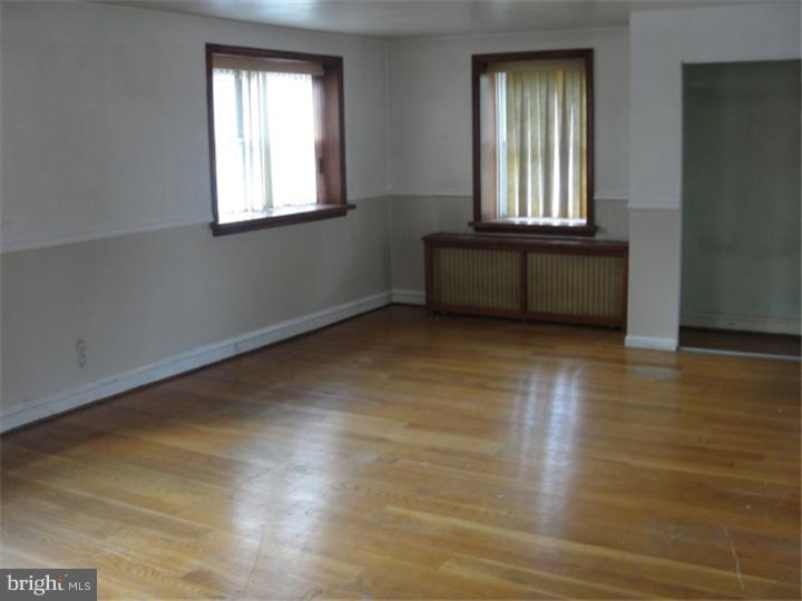 9230 Verree Road Philadelphia, PA 19115 - Photo 7 of 13 Bedroom - Main