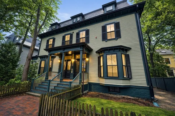 $6,250 | 23 Avon Street, Unit 2, Cambridge, MA 02138