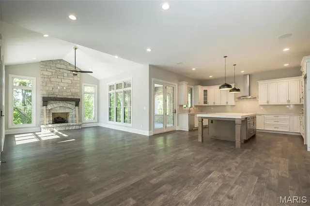 $1,640,000 | 805 Silver Buck Lane, Chesterfield, MO 63005