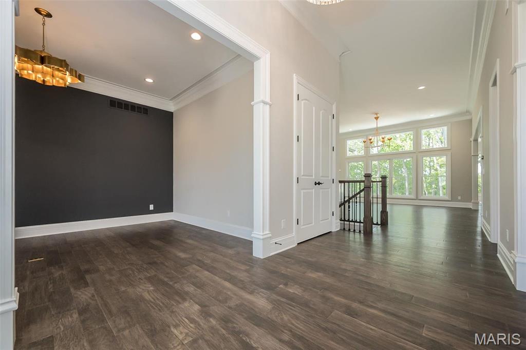 805 Silver Buck Lane Chesterfield, MO 63005 - Photo 5 of 50