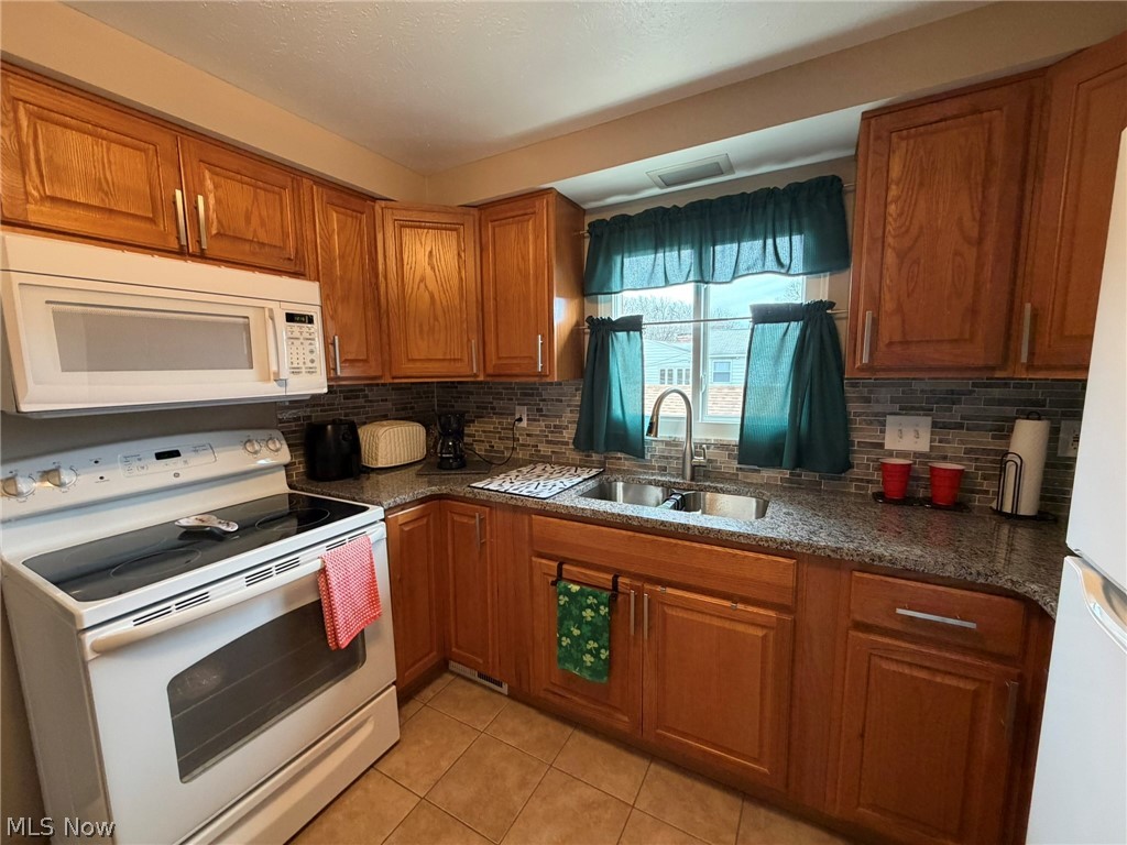 6482 State Road, Unit E16 Cleveland, OH 44134 - Photo 3 of 25
