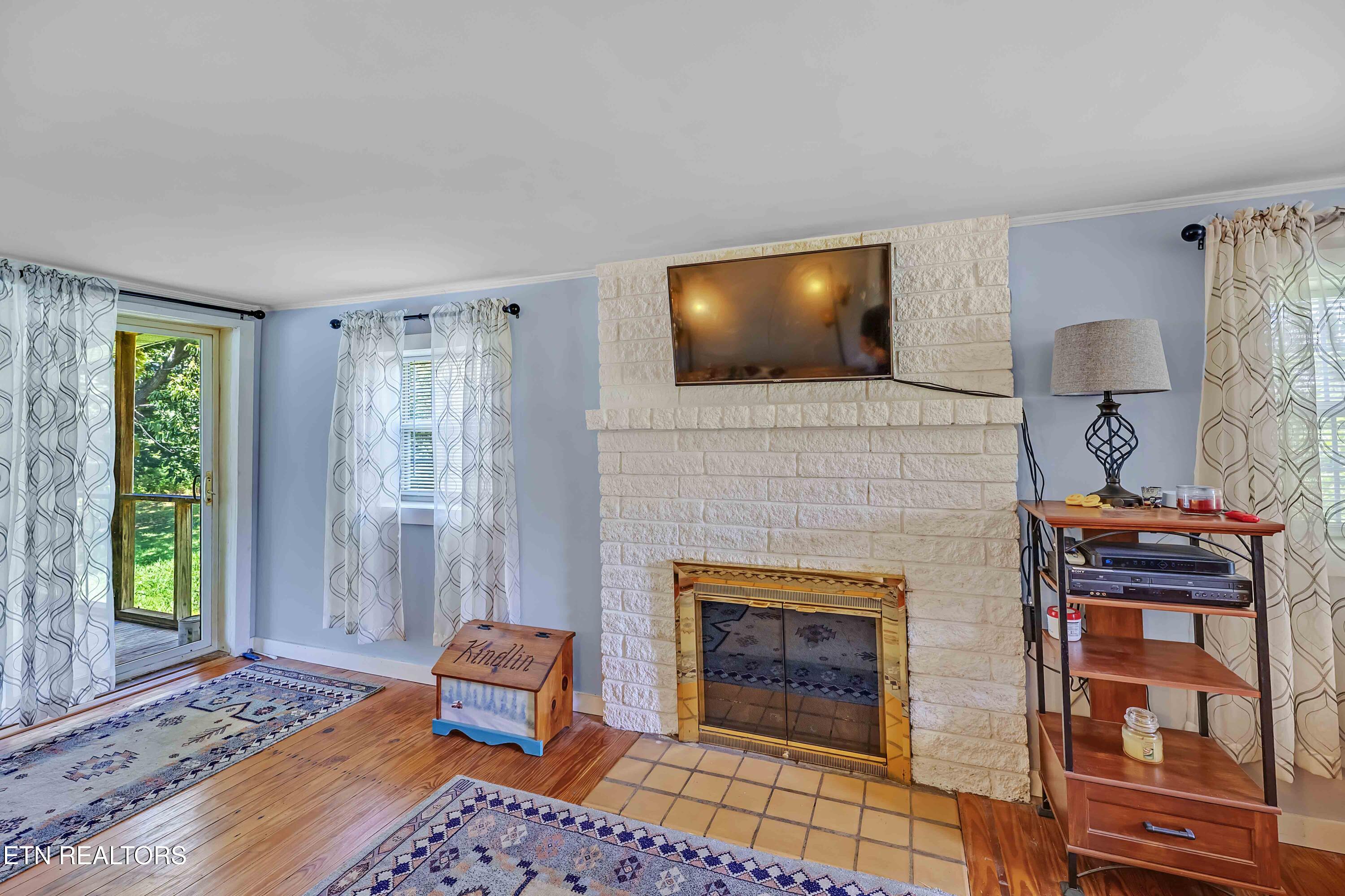 958 West Hunt Road Alcoa, TN 37701 - Photo 16 of 47 den