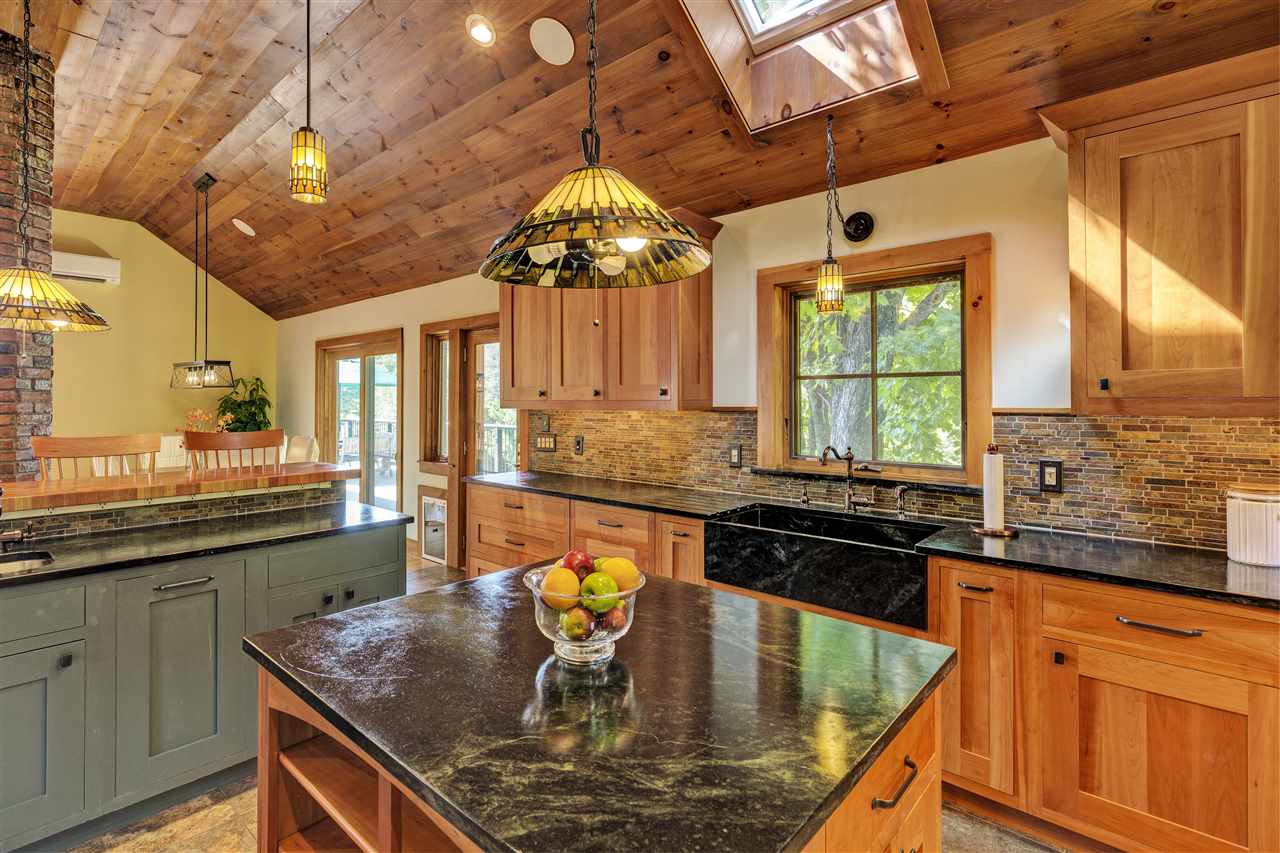 1998 E Road Cavendish, VT 05142 - Photo 11 of 40