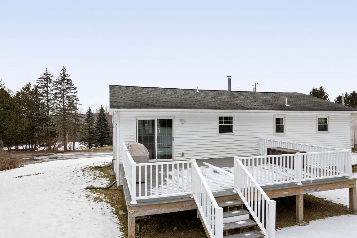 17 Dorothy Road Apalachin, NY 13732 - Photo 5 of 38