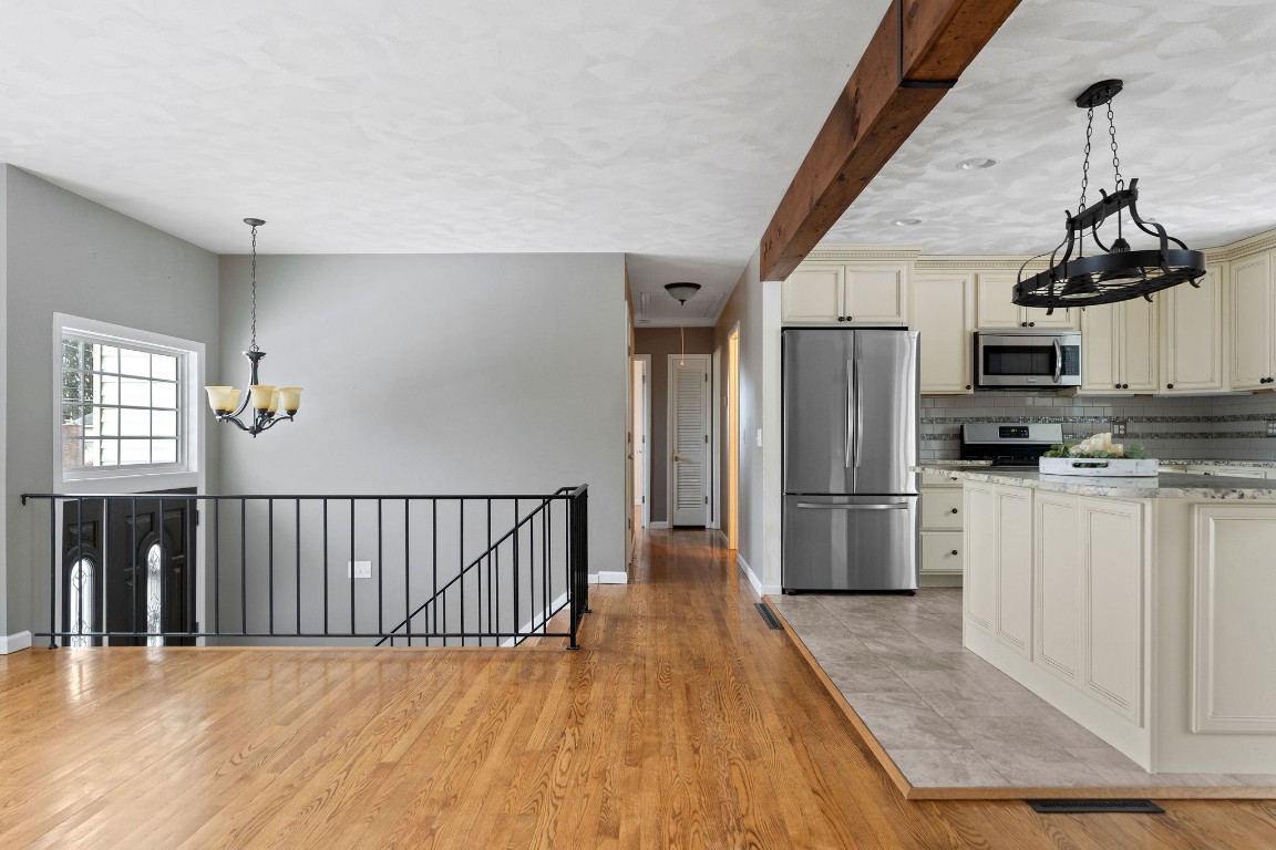 17 Dorothy Road Apalachin, NY 13732 - Photo 9 of 38