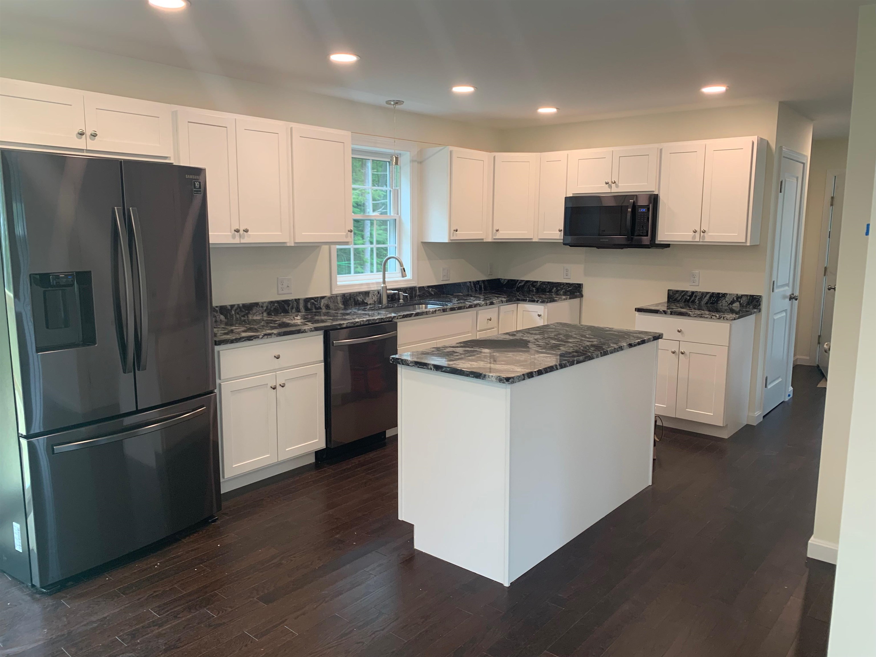 17 Ida Circle, Unit 3103 Rochester, NH 03868 - Photo 3 of 5