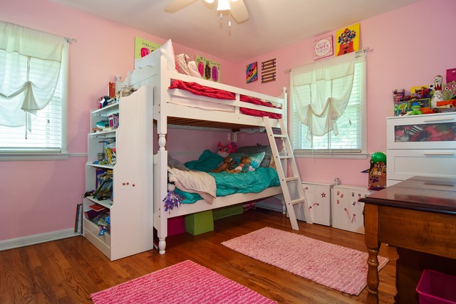 903 Crest Street Wheaton, IL 60189 - Photo 7 of 12
