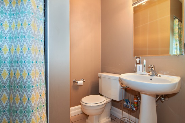 903 Crest Street Wheaton, IL 60189 - Photo 10 of 12