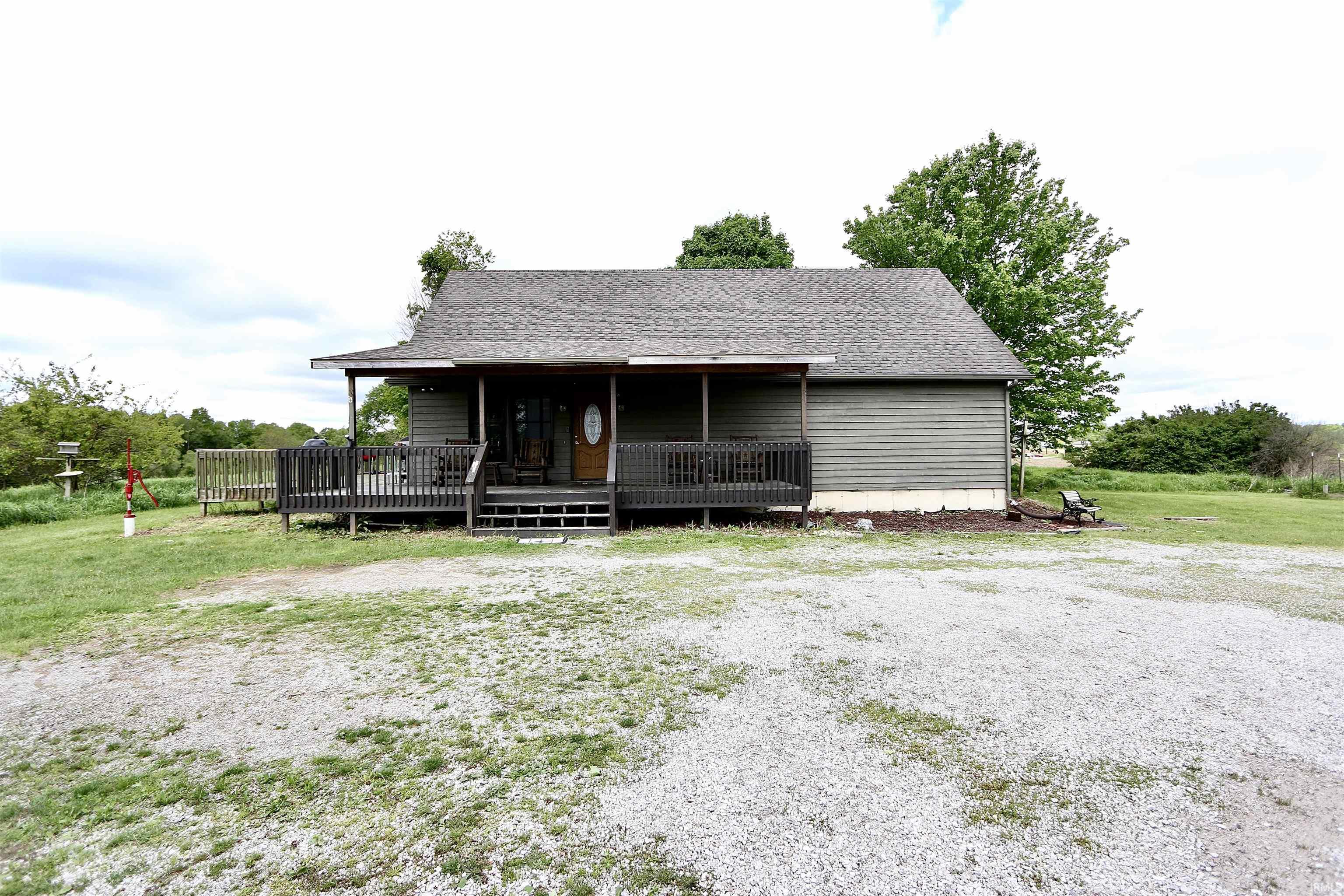 189 East State Road Fremont, IN 46737 - Photo 2 of 36