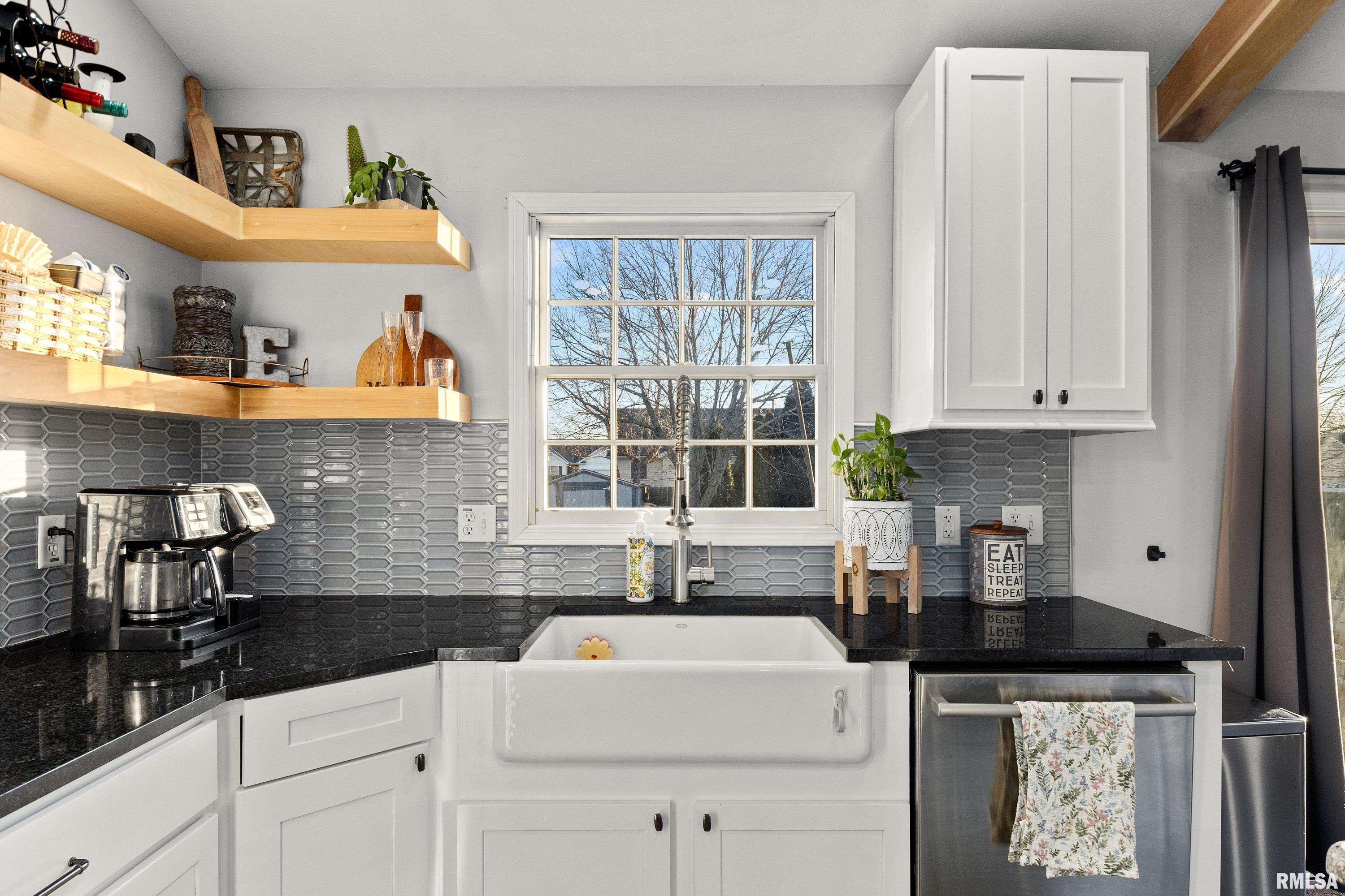 1918 Stoneridge Washington, IL 61571 - Photo 28 of 45