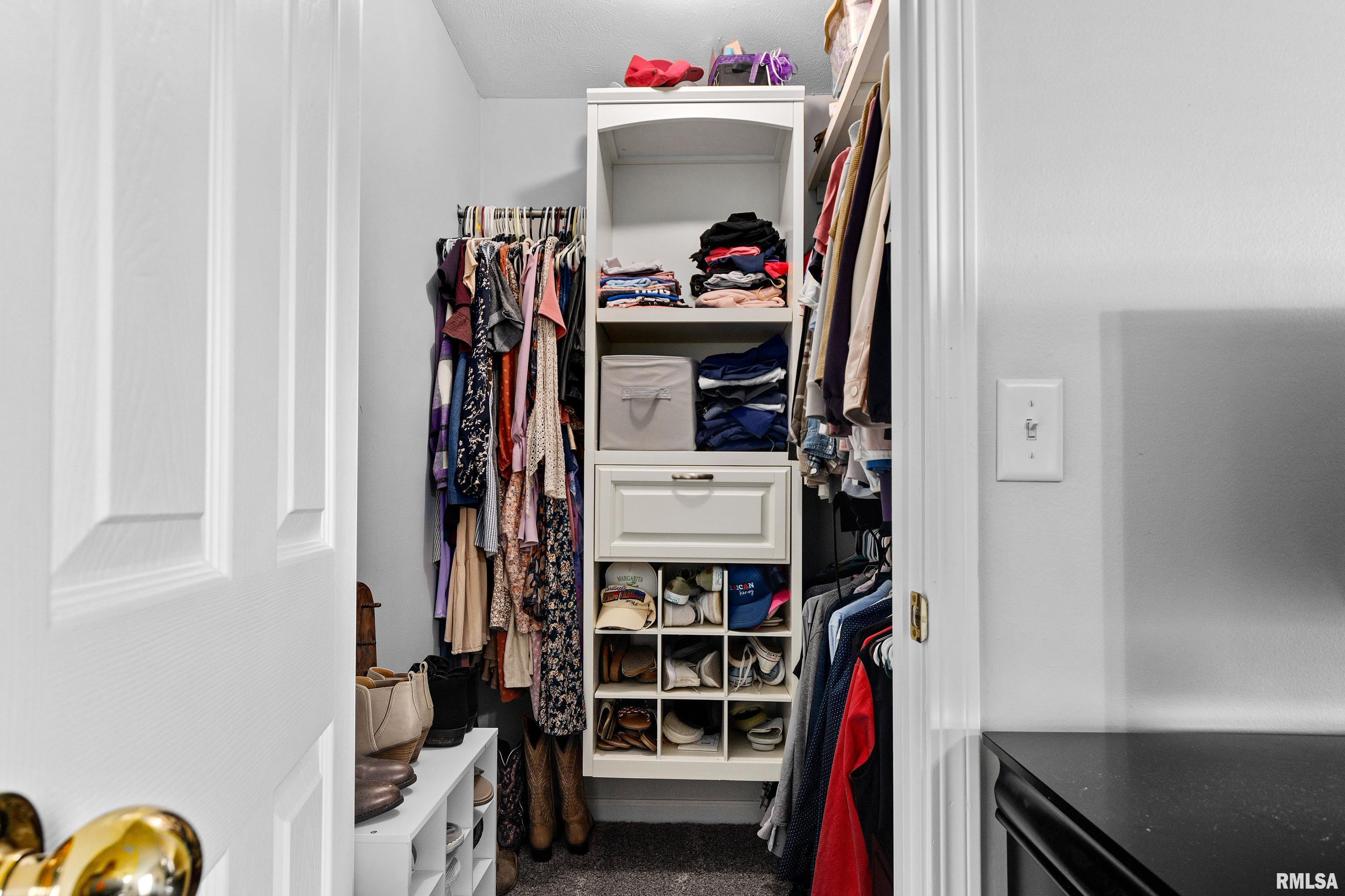 1918 Stoneridge Washington, IL 61571 - Photo 32 of 45