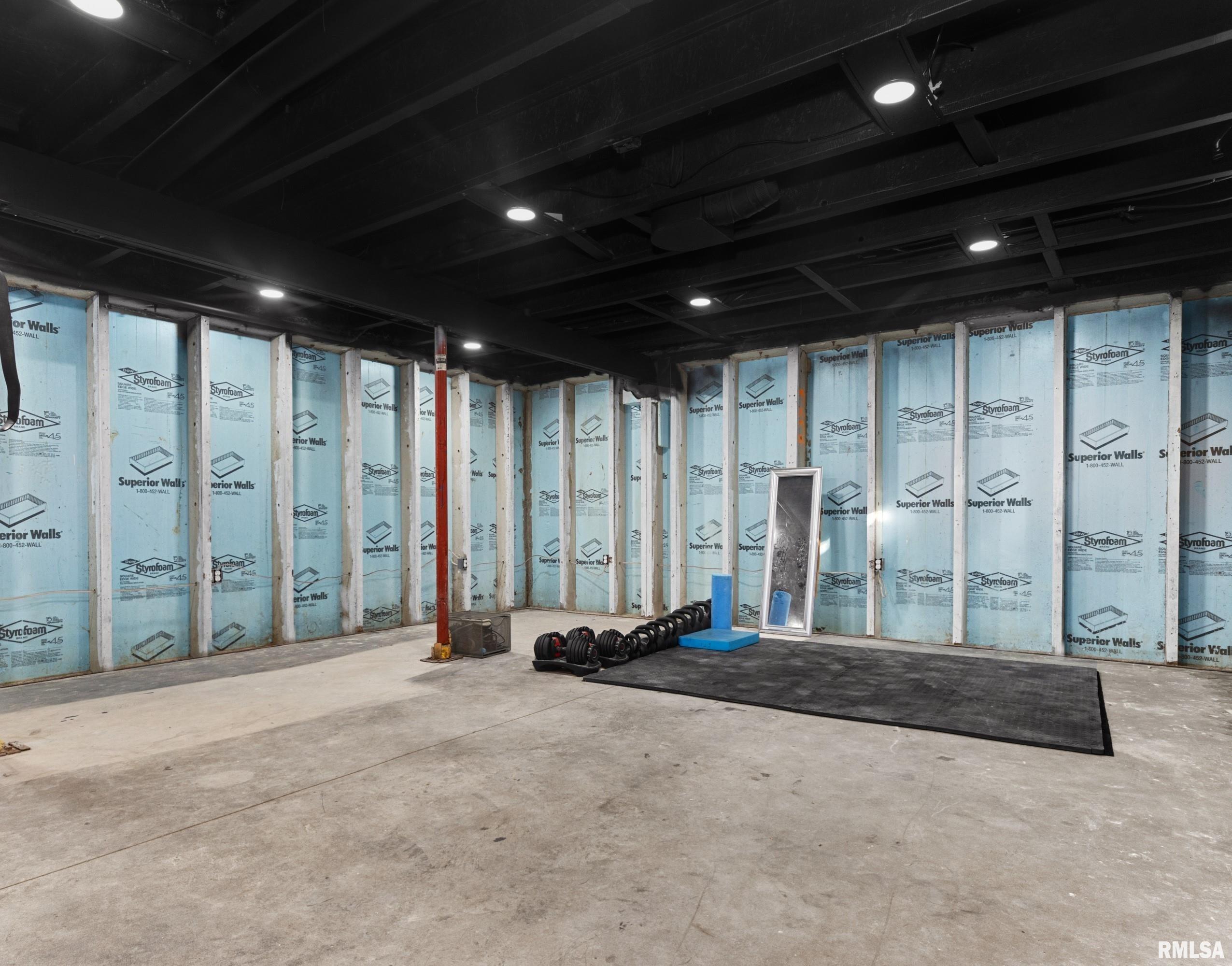 1918 Stoneridge Washington, IL 61571 - Photo 42 of 45