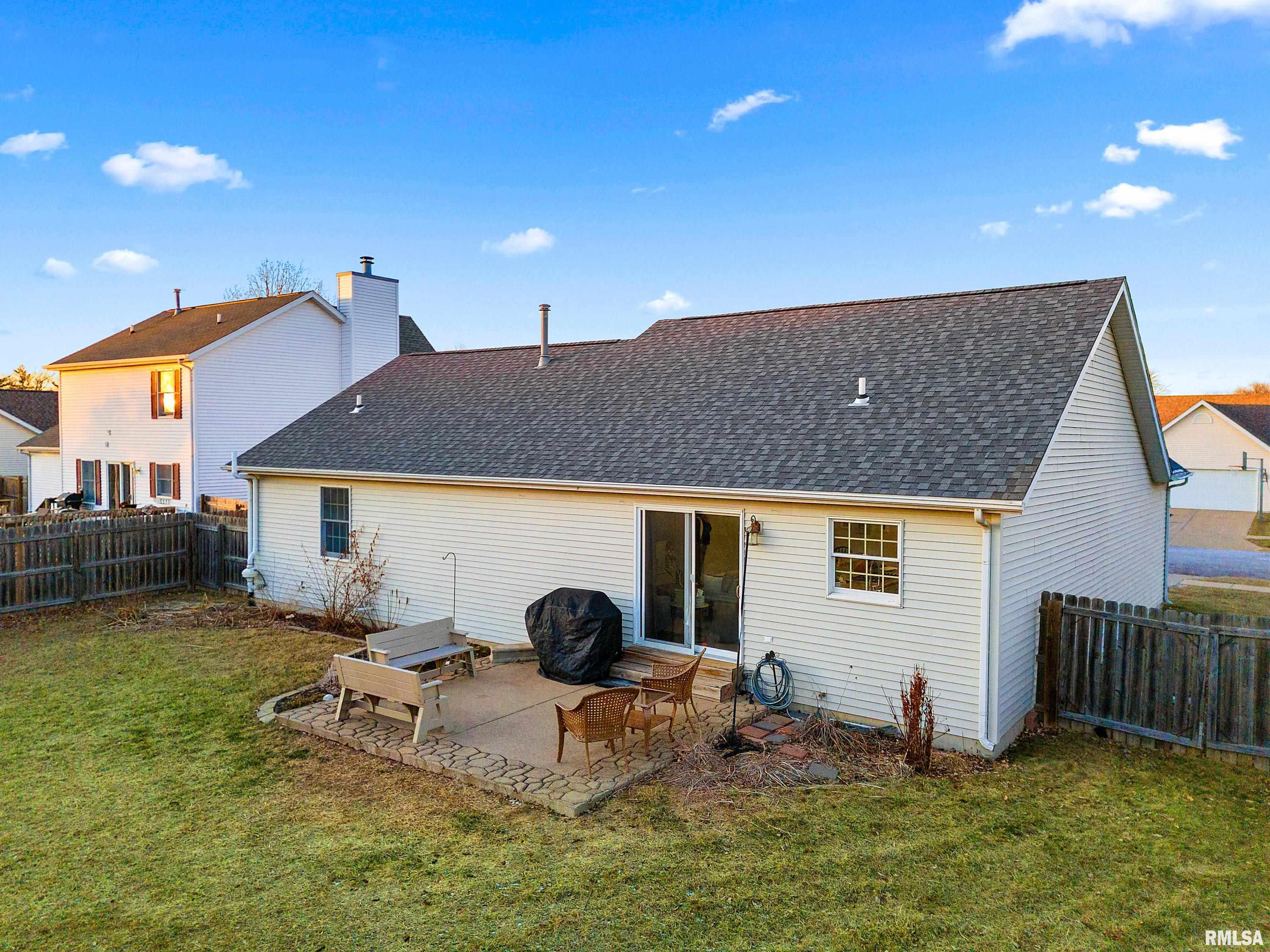 1918 Stoneridge Washington, IL 61571 - Photo 7 of 45