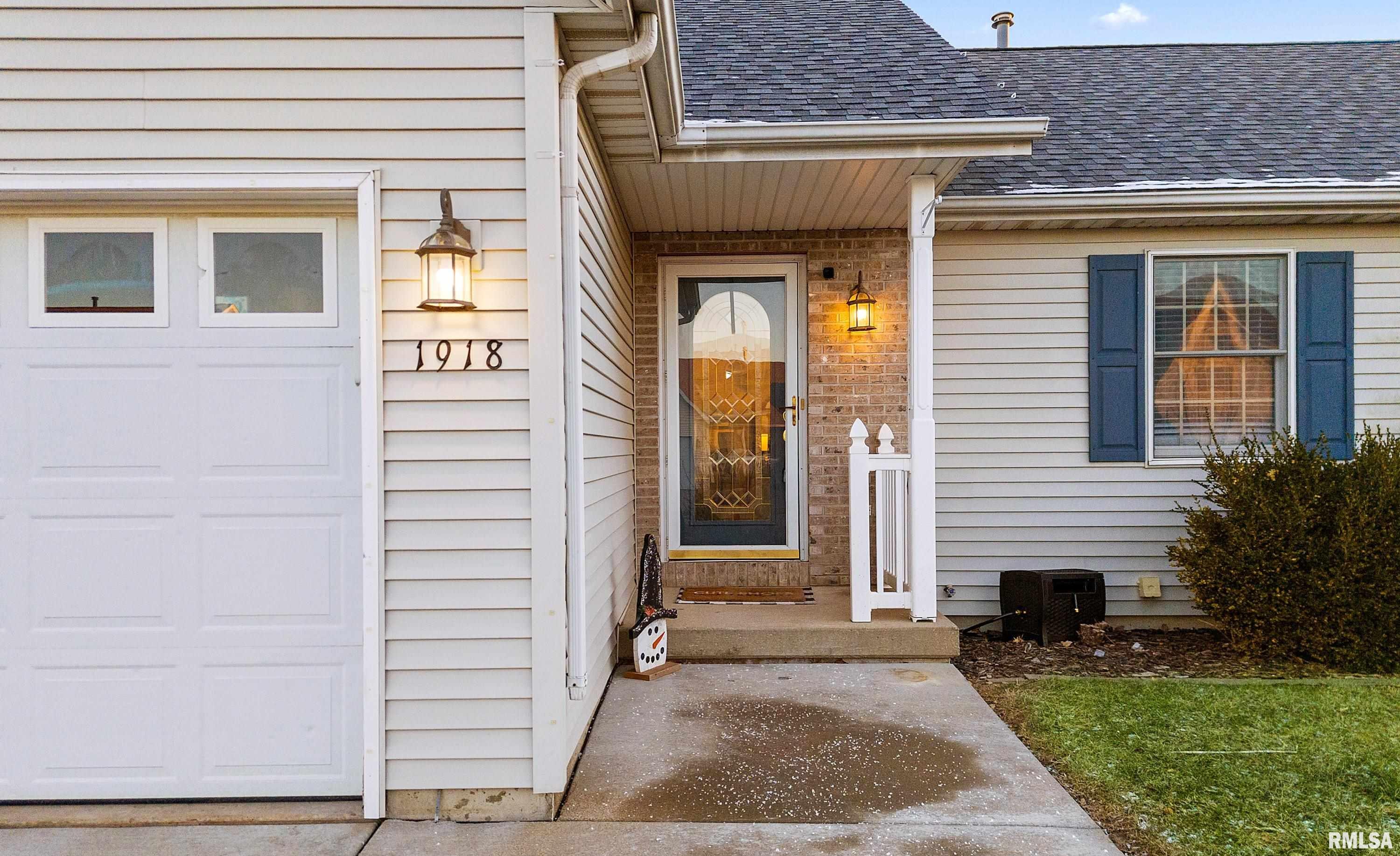 1918 Stoneridge Washington, IL 61571 - Photo 10 of 45