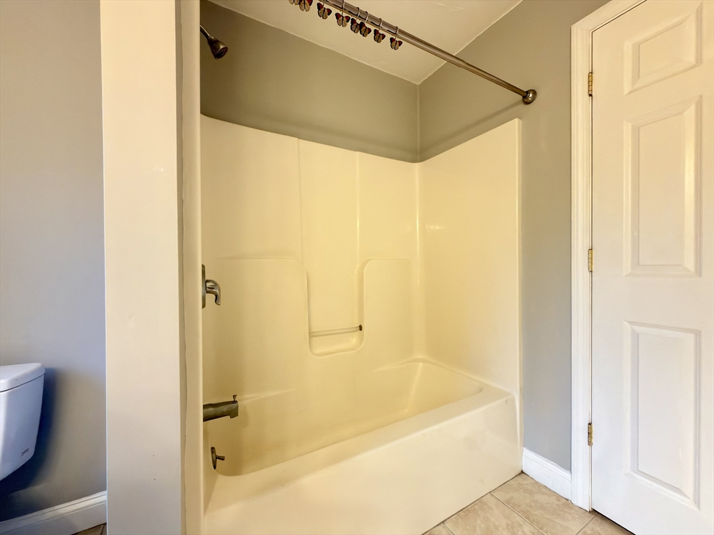 215 Main Street Sturbridge, MA 01566 - Photo 38 of 40