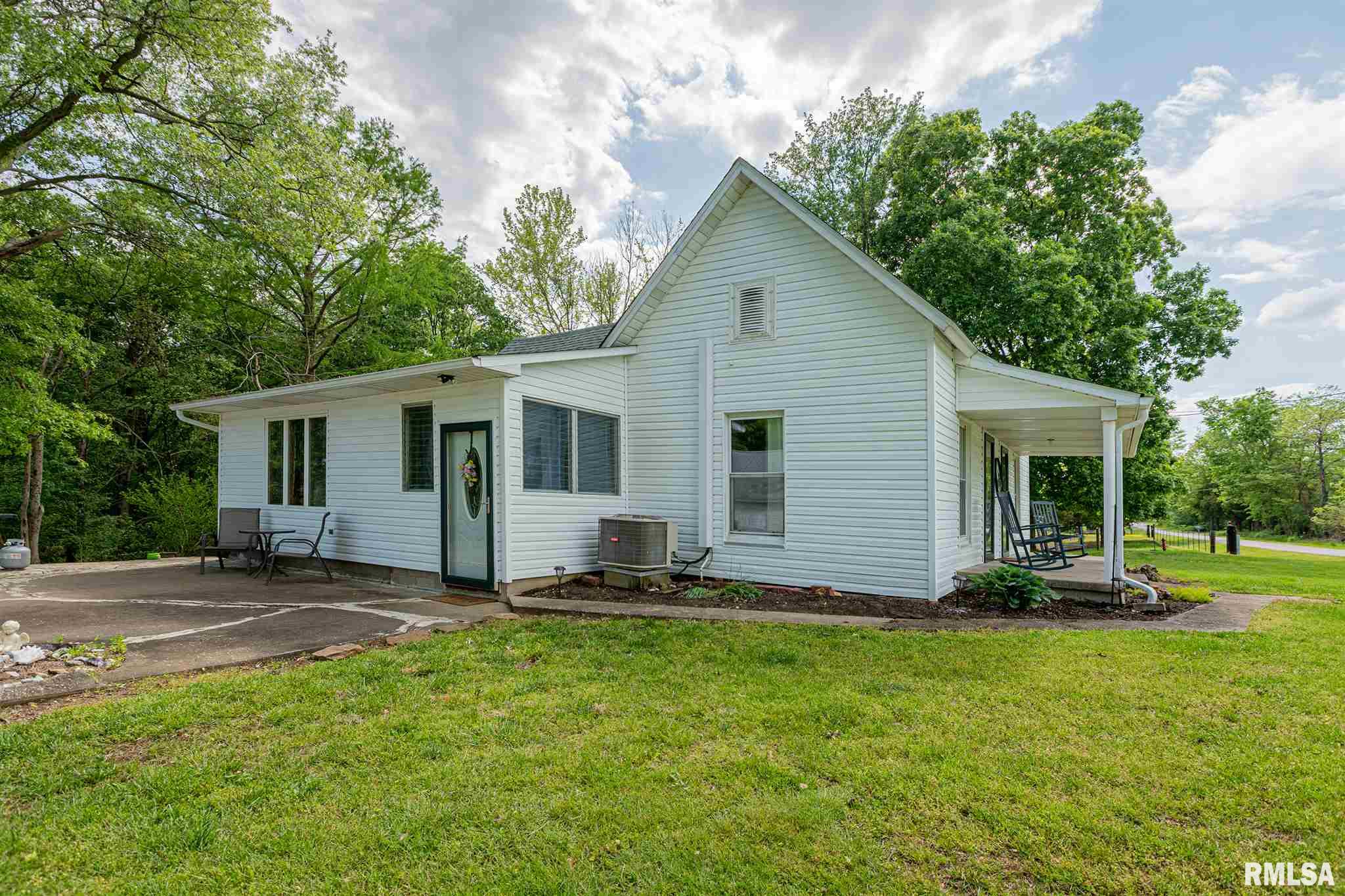 14637 Buckley Road Marion, IL 62959 - Photo 3 of 18