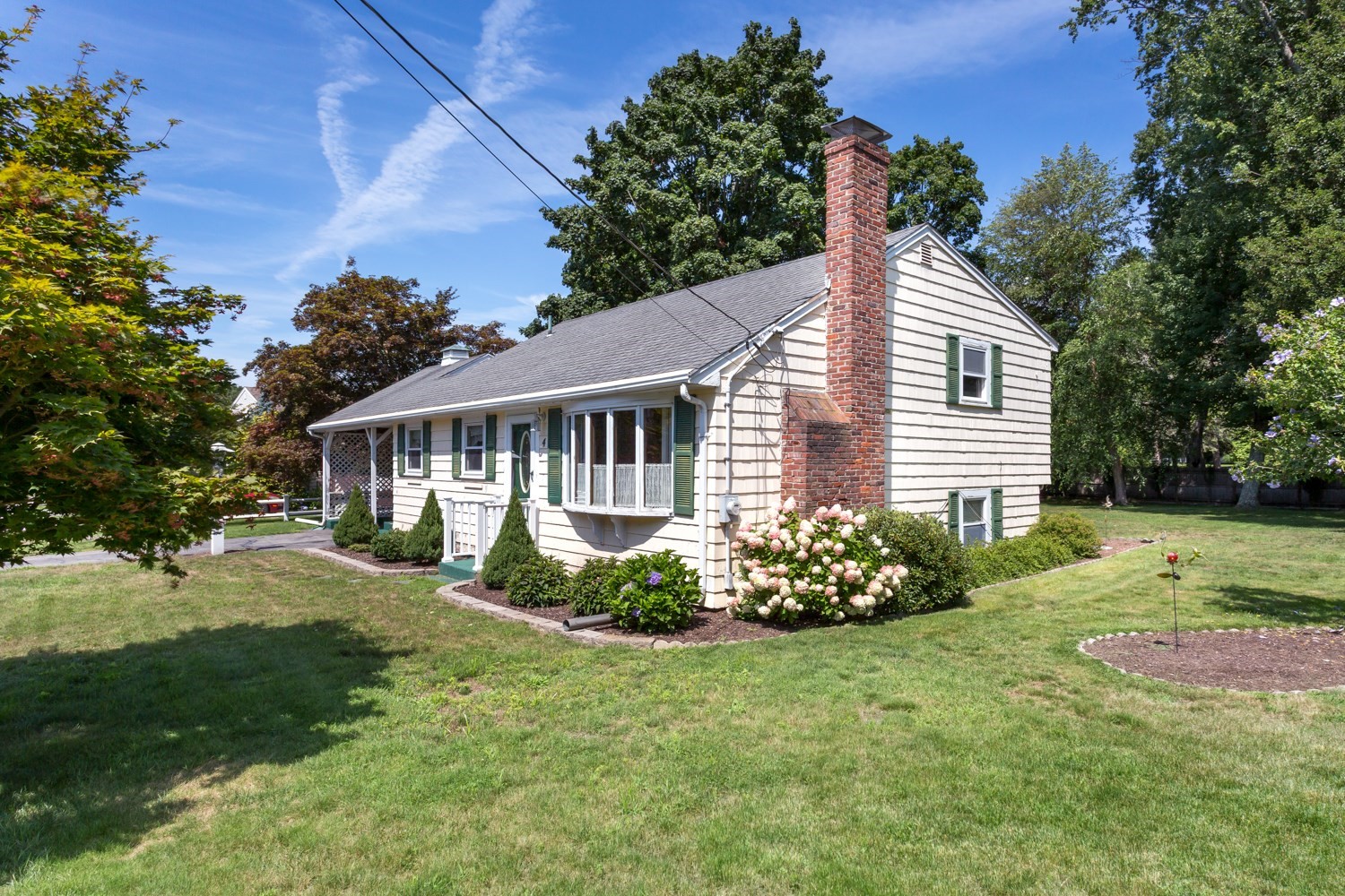 4 Southgate Road Franklin, MA 02038 - Photo 3 of 38 Gallery Image 3