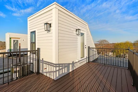 $749,900 | 30 Swan Avenue, Unit PH1, Boston, MA 02128