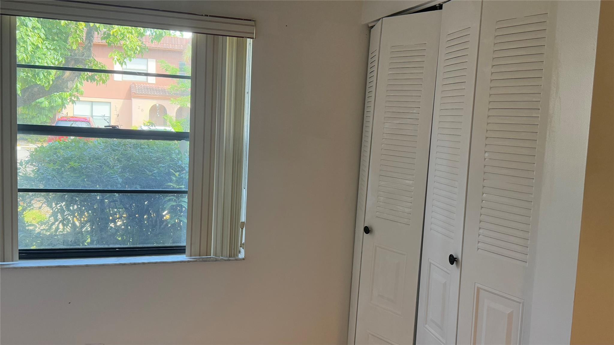 22 Laredo Place Davie, FL 33324 - Photo 12 of 13 Photo 12