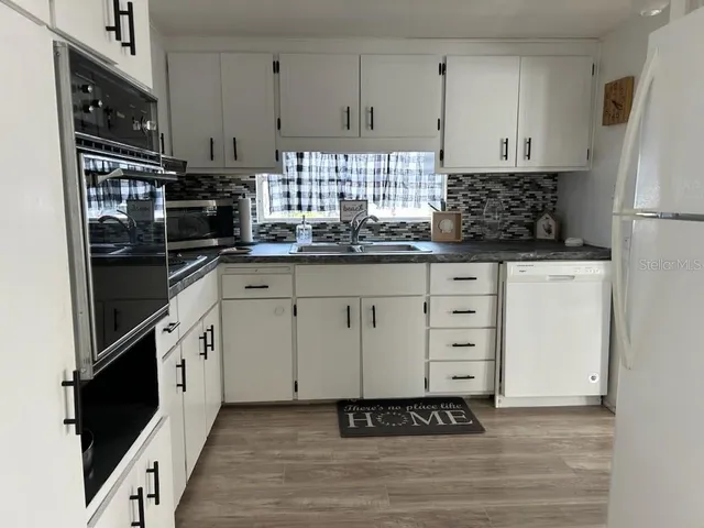 $99,900 | 4915 Winged Foot Avenue, Sarasota, FL 34234