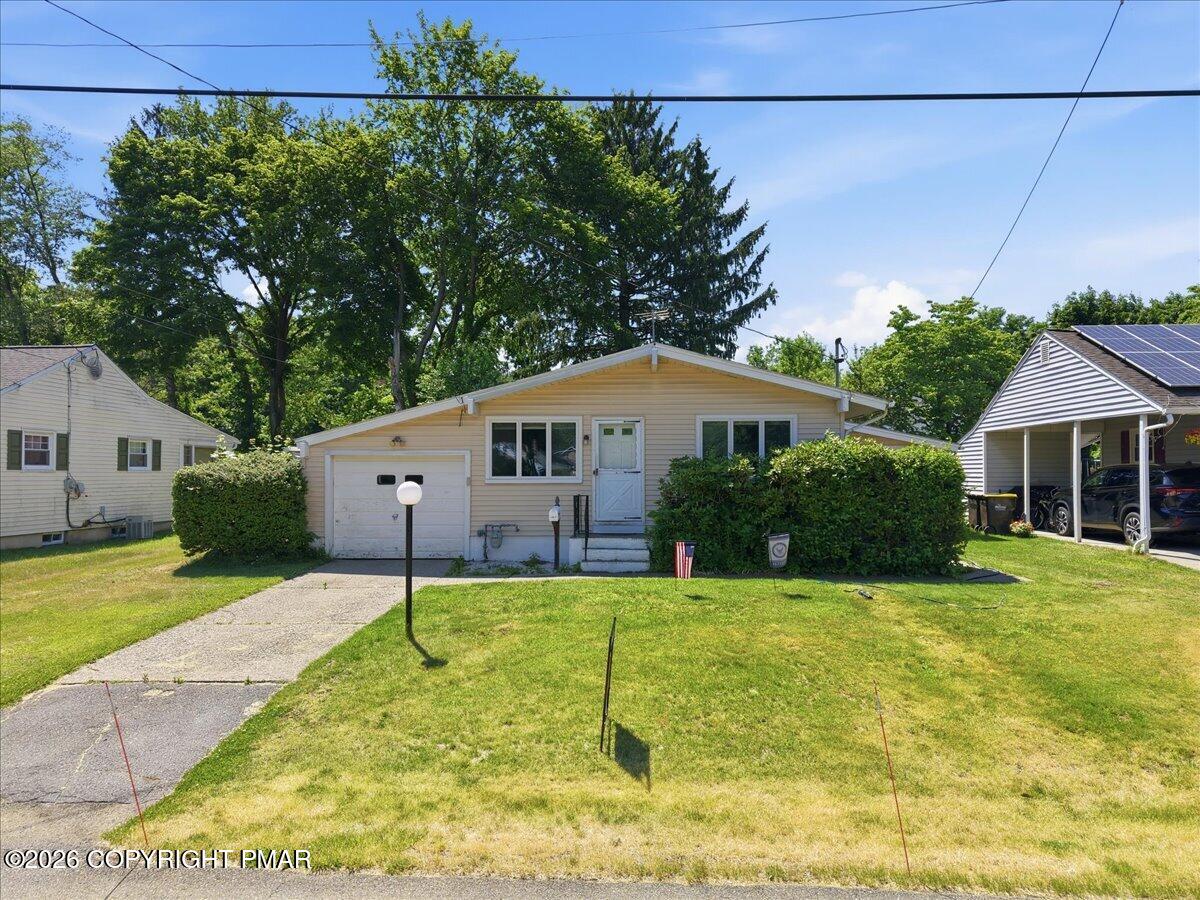 137 Sweetfern Road Stroudsburg, PA 18360 - Photo 4 of 67 137 SweetFern