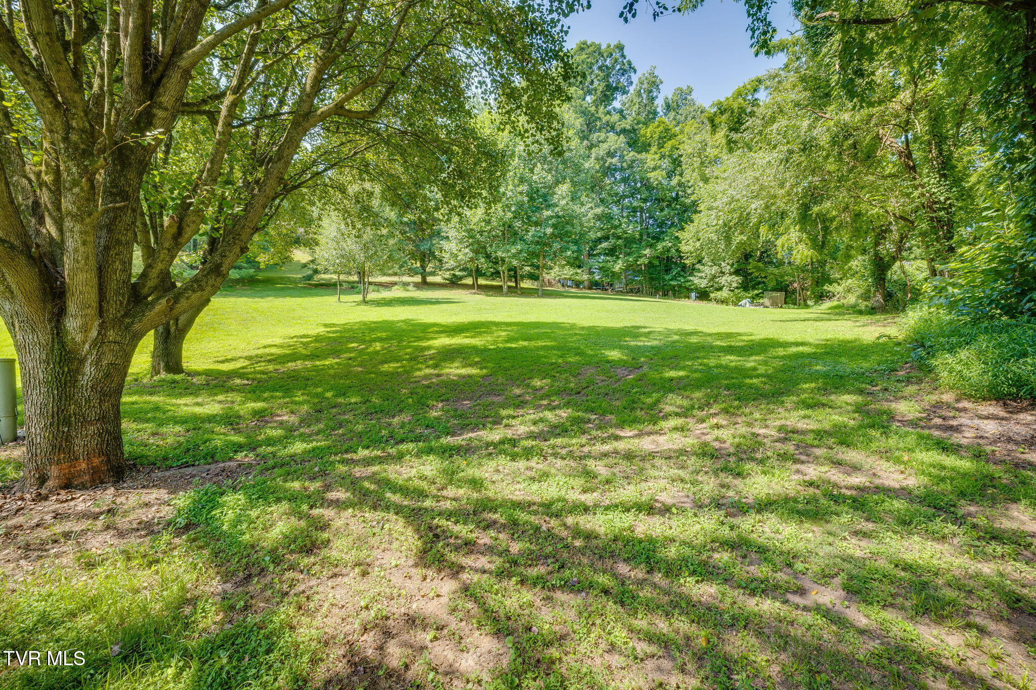 5105 Edens Way, Unit 12 Kingsport, TN 37664 - Photo 1 of 16 102